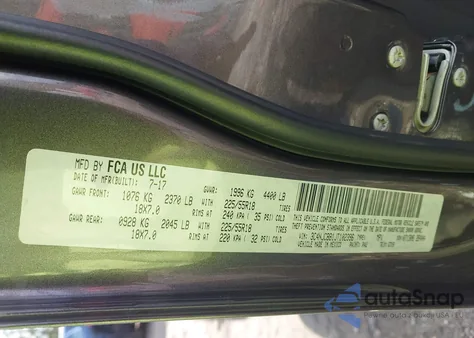 2018 Jeep Compass Latitude Fwd z USA, uszkodzony, nr VIN 3C4NJCBB1JT102396